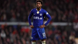 Manchester United Lirik Andrey Santos, Sinyal Panik atau Langkah Cerdas di Bursa Transfer?