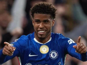 Perang Transfer Premier League: Newcastle Siap Tikung Manchester United demi Permata Brasil, Andrey Santos