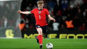 Tembok Tebal di Tyneside: Mengapa Misi Manchester United Berburu Lewis Hall Berakhir Buntu?