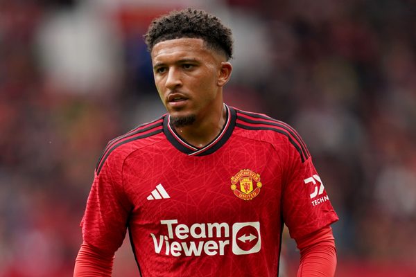 Jadon Sancho Agen Bebas