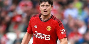 maguire-puji-kane-standar-bek-united