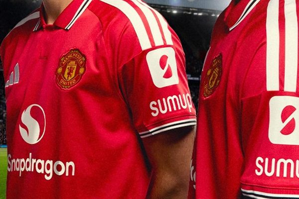 Sponsor Lengan Manchester United