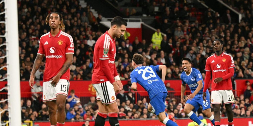 kekalahan-memalukan-tekanan-old-trafford-pengganti-carrick