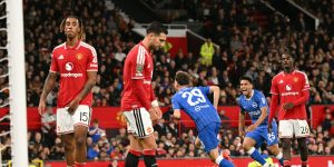 kekalahan-memalukan-tekanan-old-trafford-pengganti-carrick