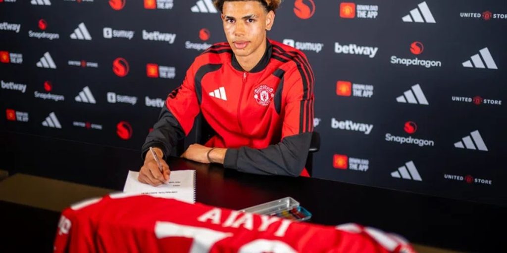 noah-ajayi-prospek-man-united-carrick-fletcher