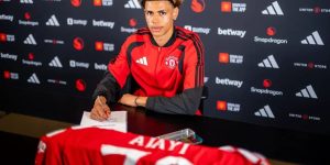 noah-ajayi-prospek-man-united-carrick-fletcher