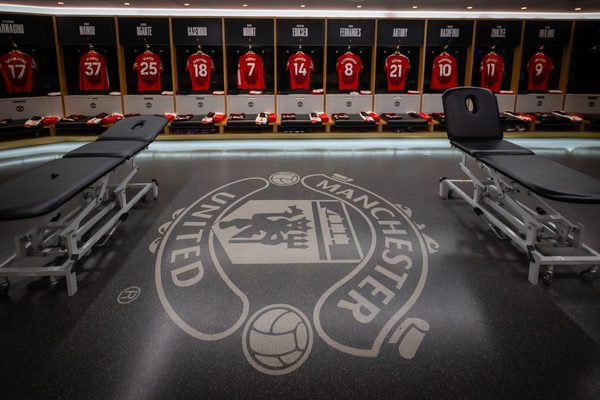 Krisis Awal Musim United
